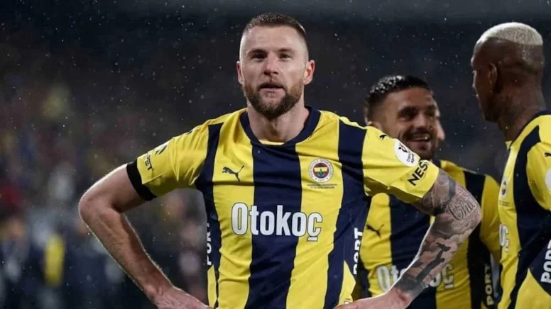 Fenerbahçe ikinci transferini tamamladı! İmzayı attı