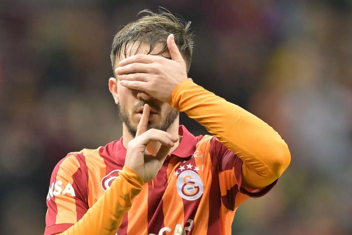 Galatasaray’da Halil Dervişoğlu ayrılıyor