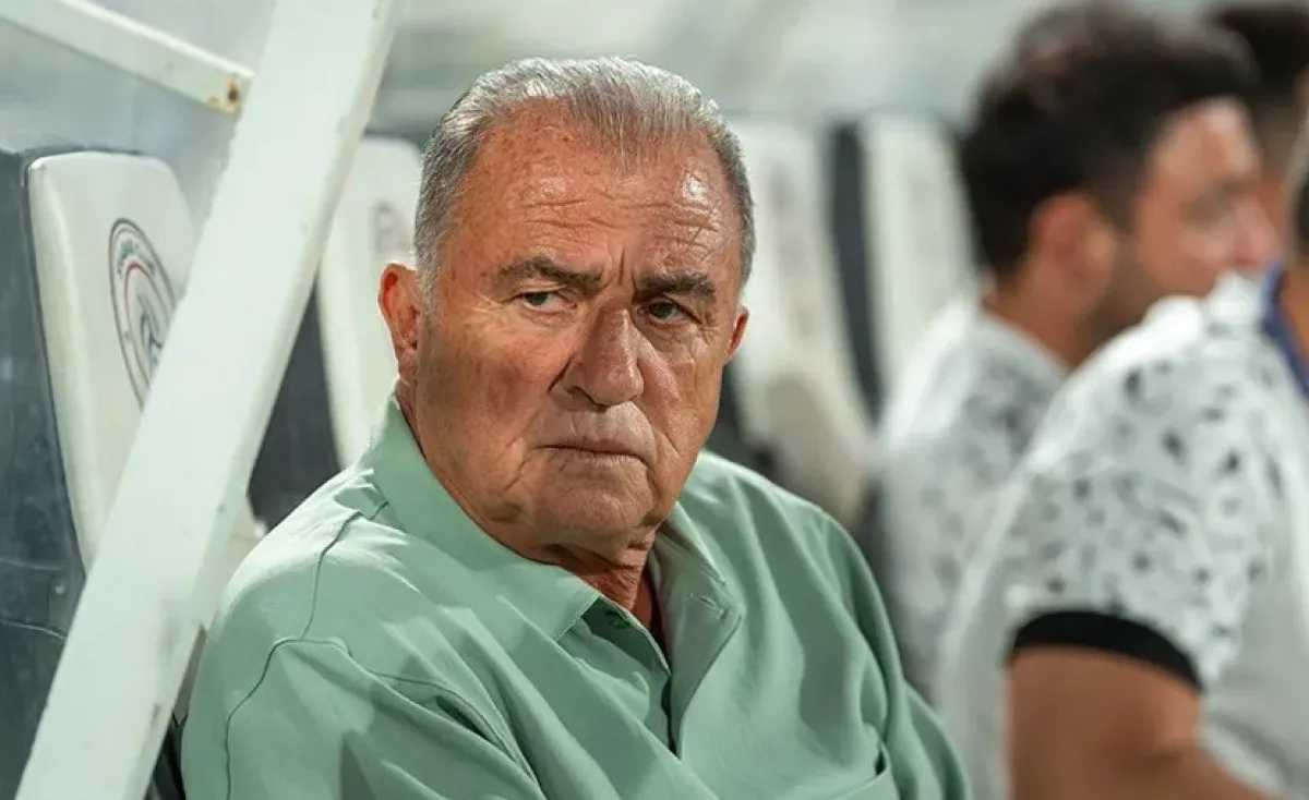 Fatih Terim’e duygusal veda: Al Shabab’dan türkülü teşekkür